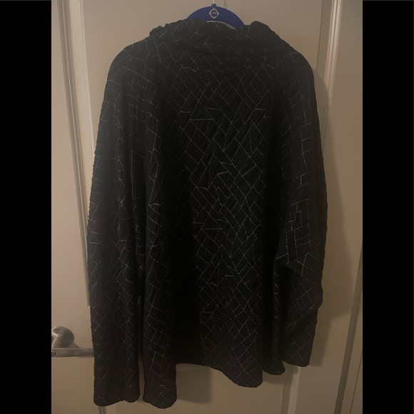 Niche Nilgun Black Pattern Cowl Neck Top - Picture 2 of 3